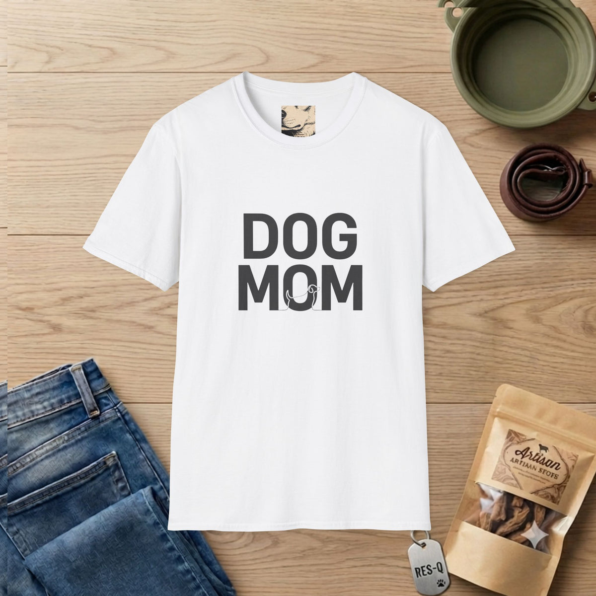 Dog Mom Simple T-Shirt