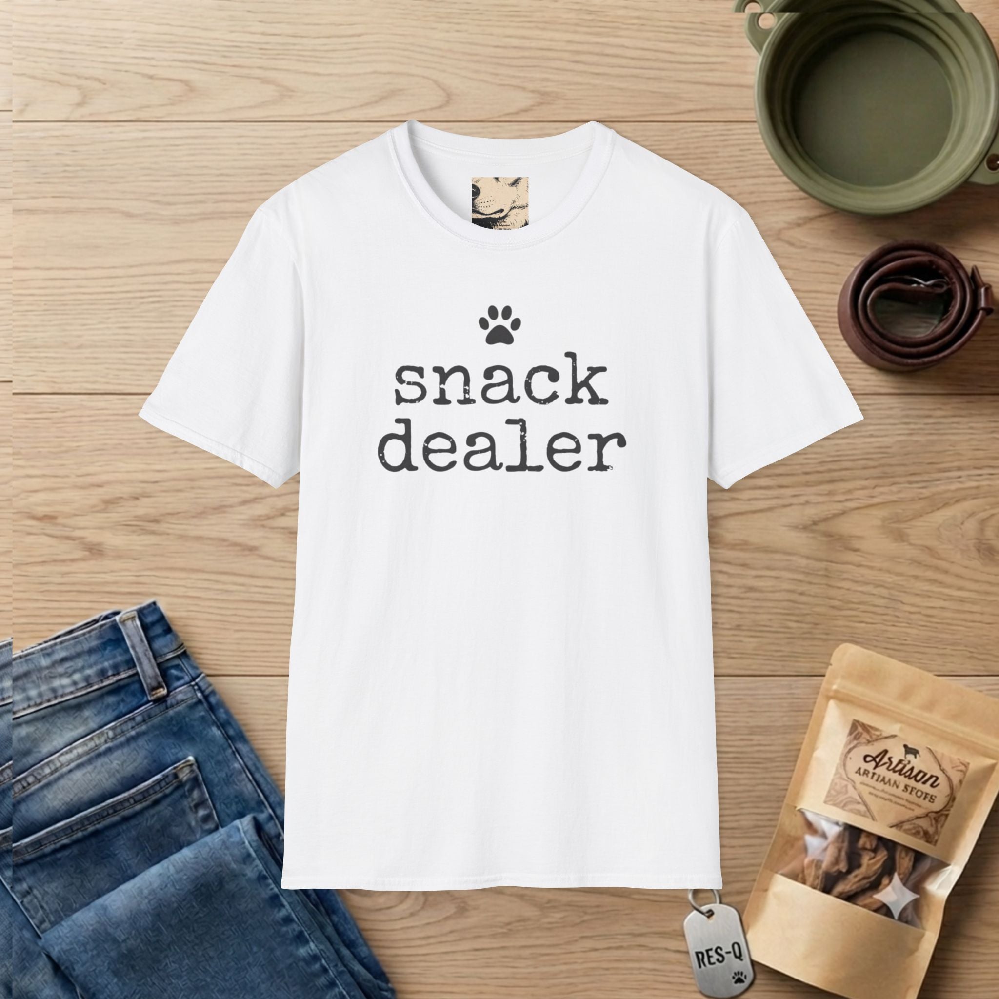 snack dealer T-Shirt