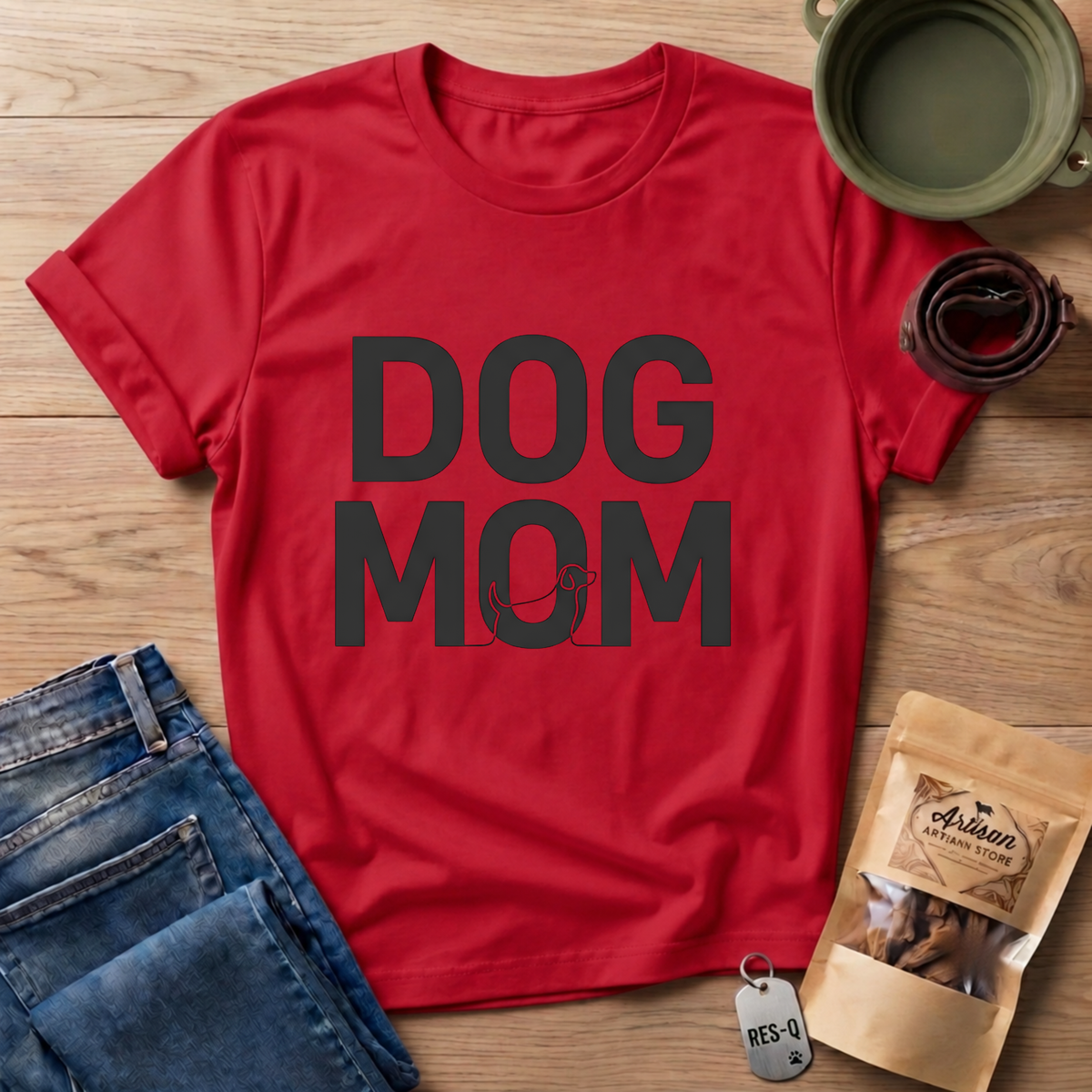 Dog Mom Simple T-Shirt
