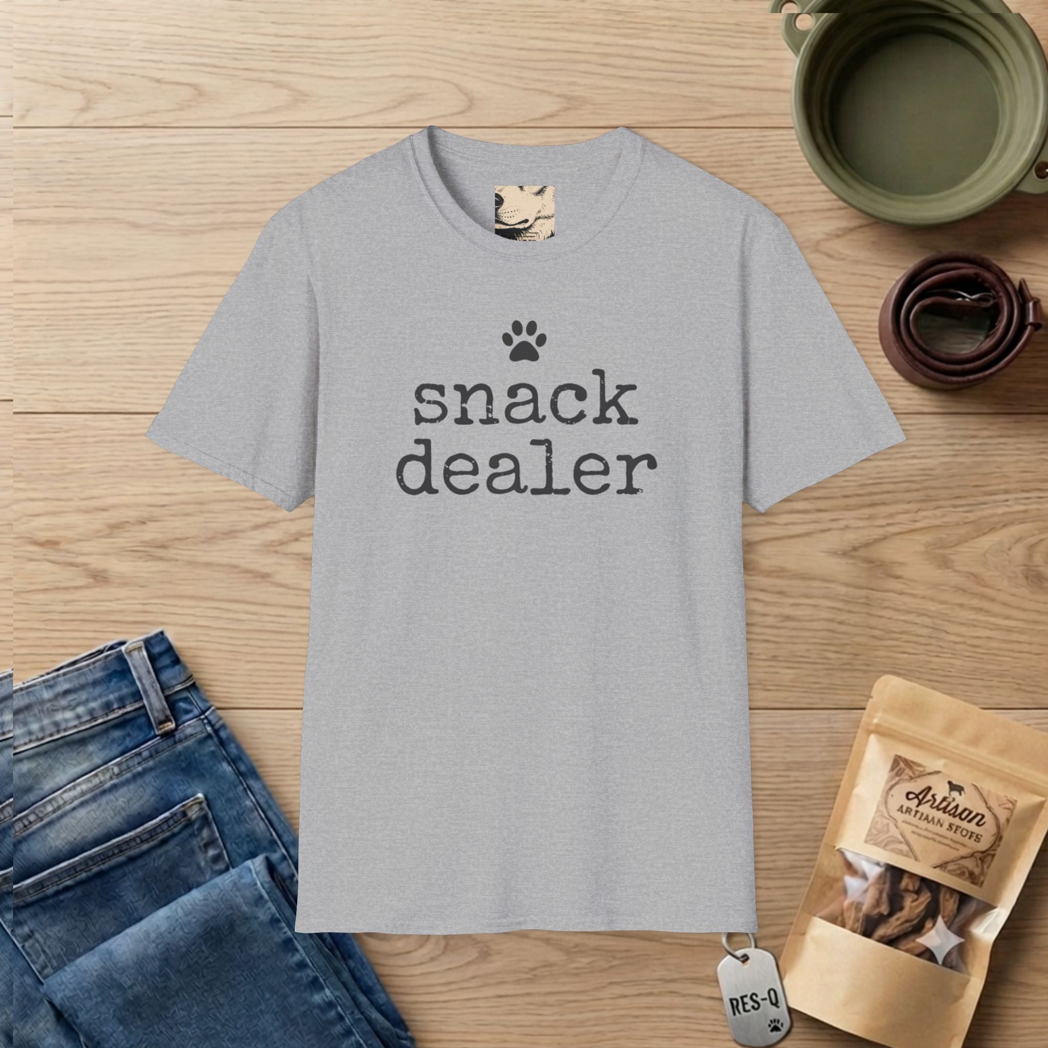 snack dealer T-Shirt