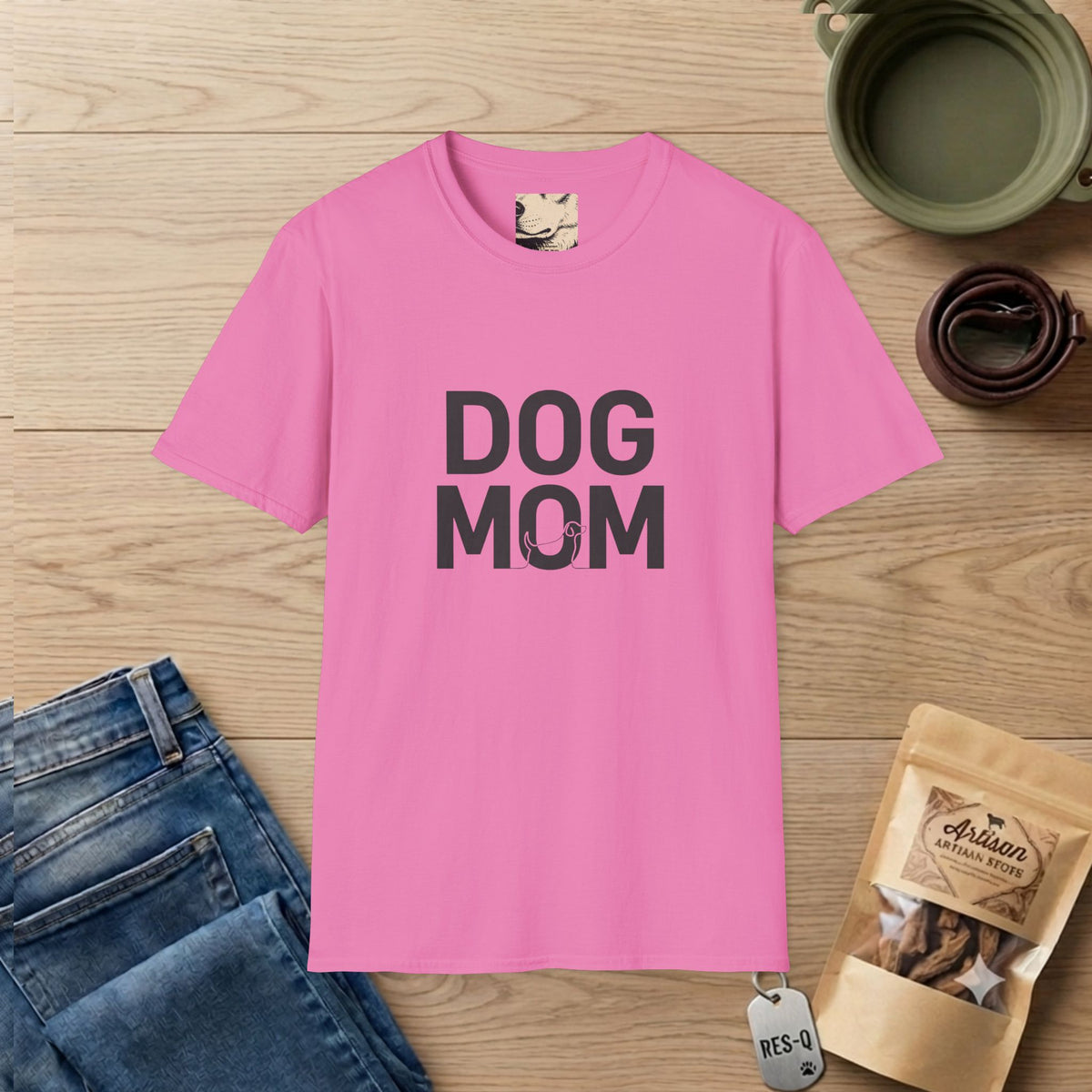 Dog Mom Simple T-Shirt